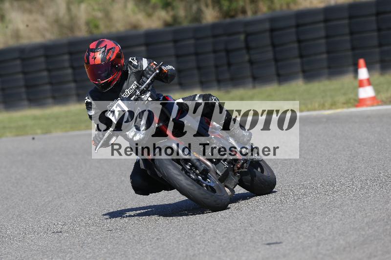 Archiv-2025/49 26.08.2025 Cornu Master School ADR/gruen-vert/71